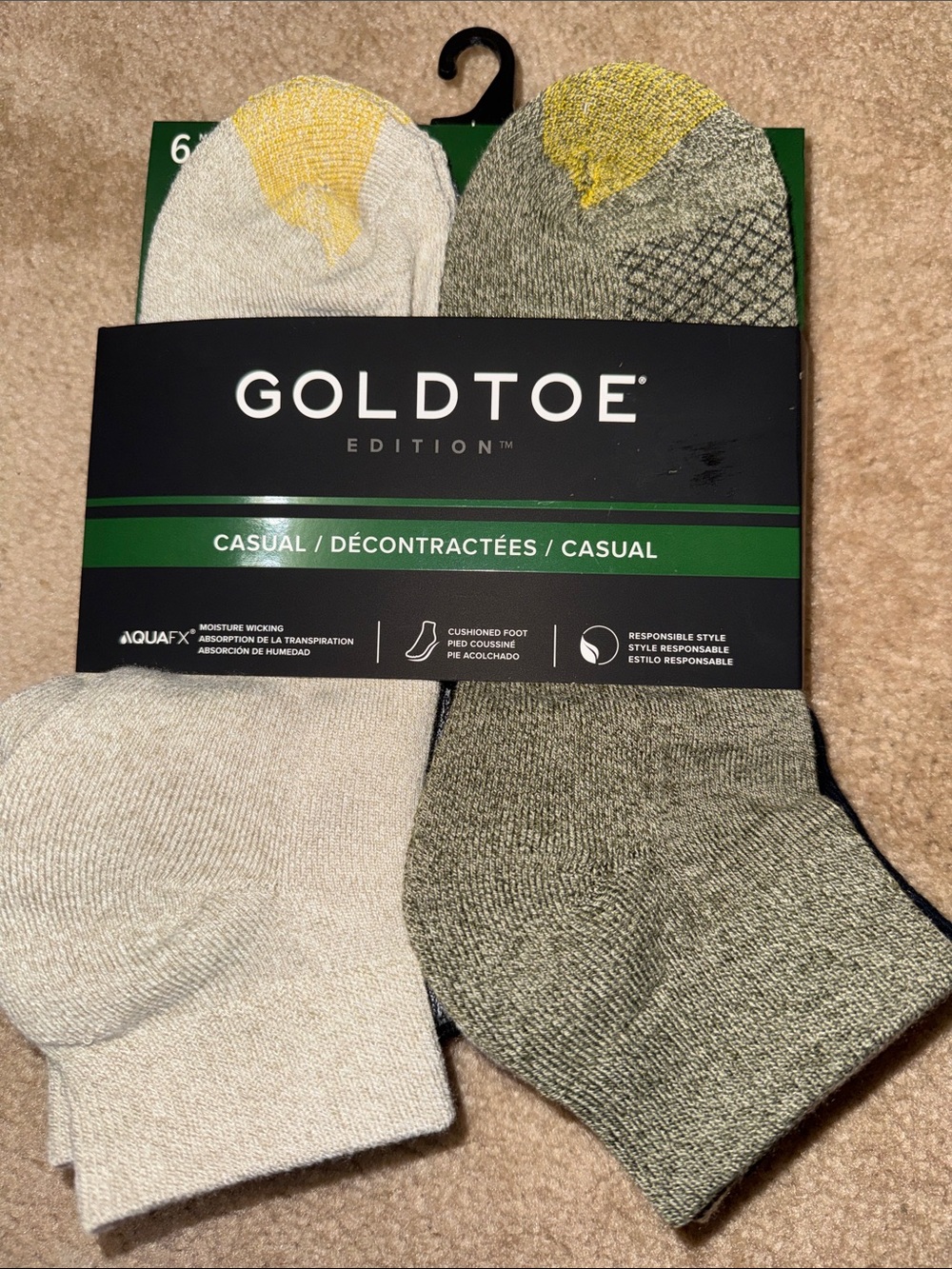 Gold Toe Casual No-Show Socks in White and Olive